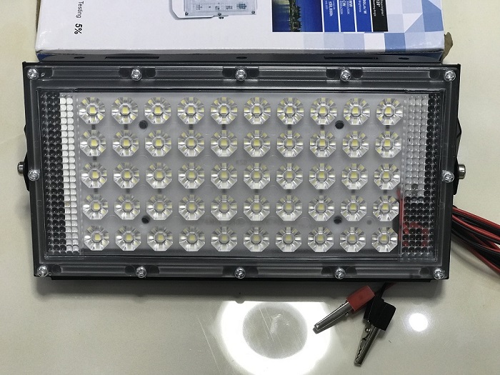 Đèn led kẹp bình 50W , 100W DC 12V sáng trắng