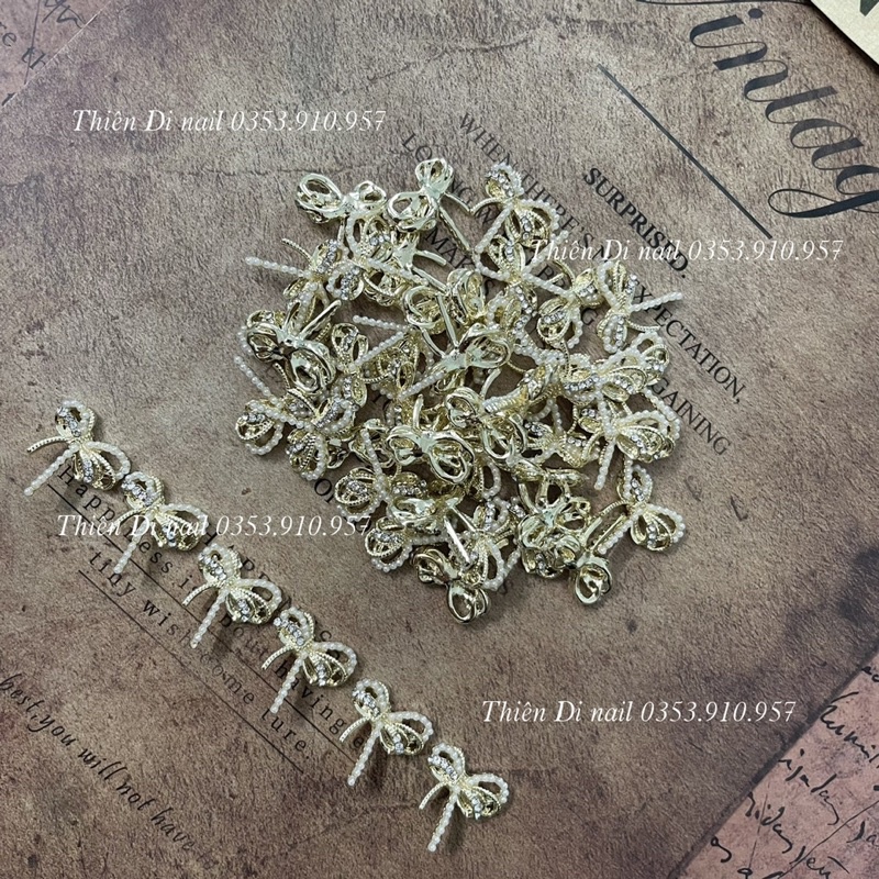 Cham đính móng tay - Nơ gắn móng xinh xắn MOON NAIL