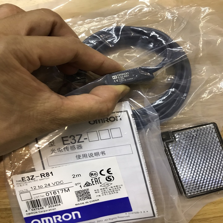 Cảm biến quang E3Z-R81