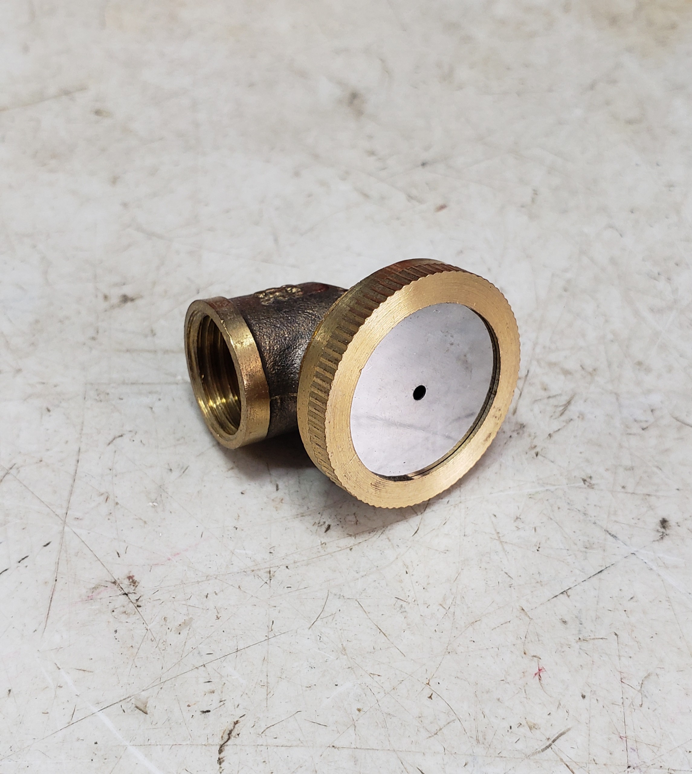 Béc phun thuốc trừ sâu 1 đầu cong 90 độ - lớn