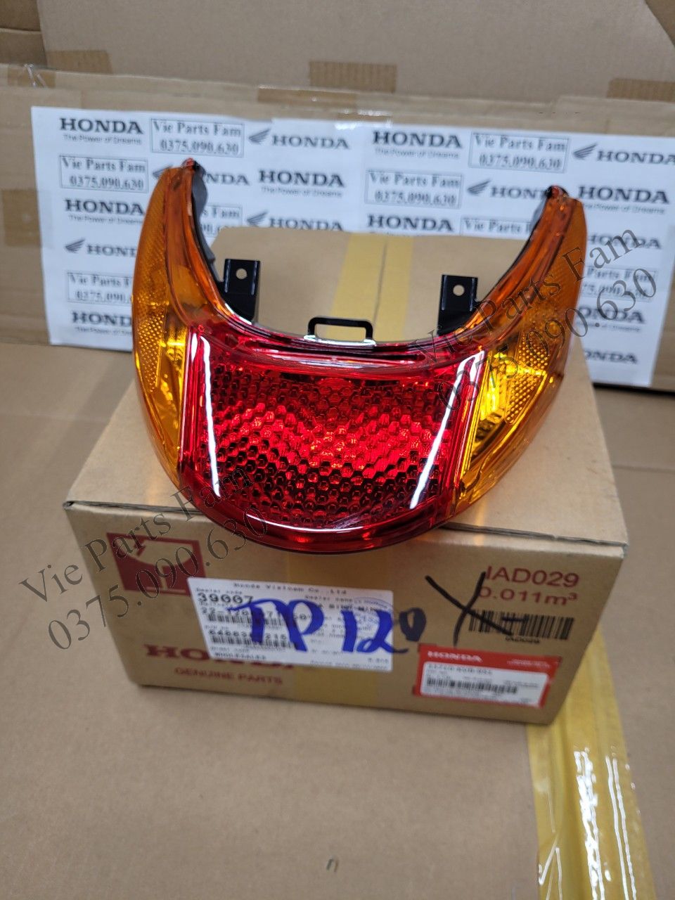 Đèn hậu click 110, hàng din honda mới 100%