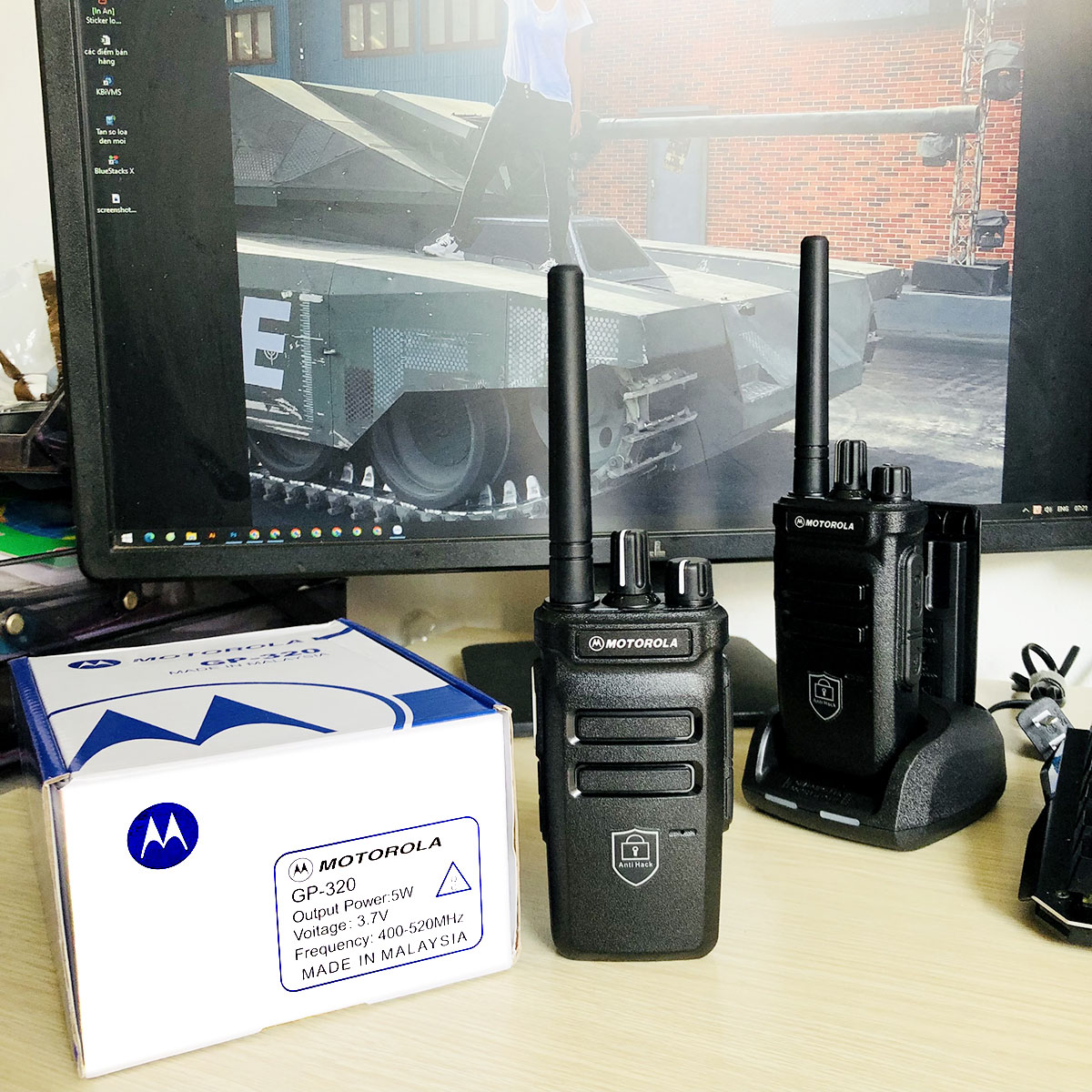 Motorola gp-320 walkie talkie automatic frequency detection version, 2 ports parallel charging