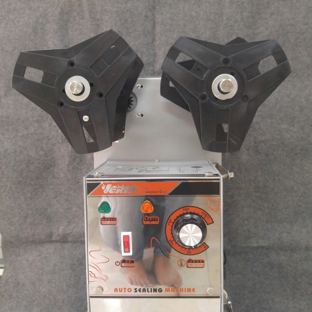 Máy dập cốc bán tự động Willy WY680