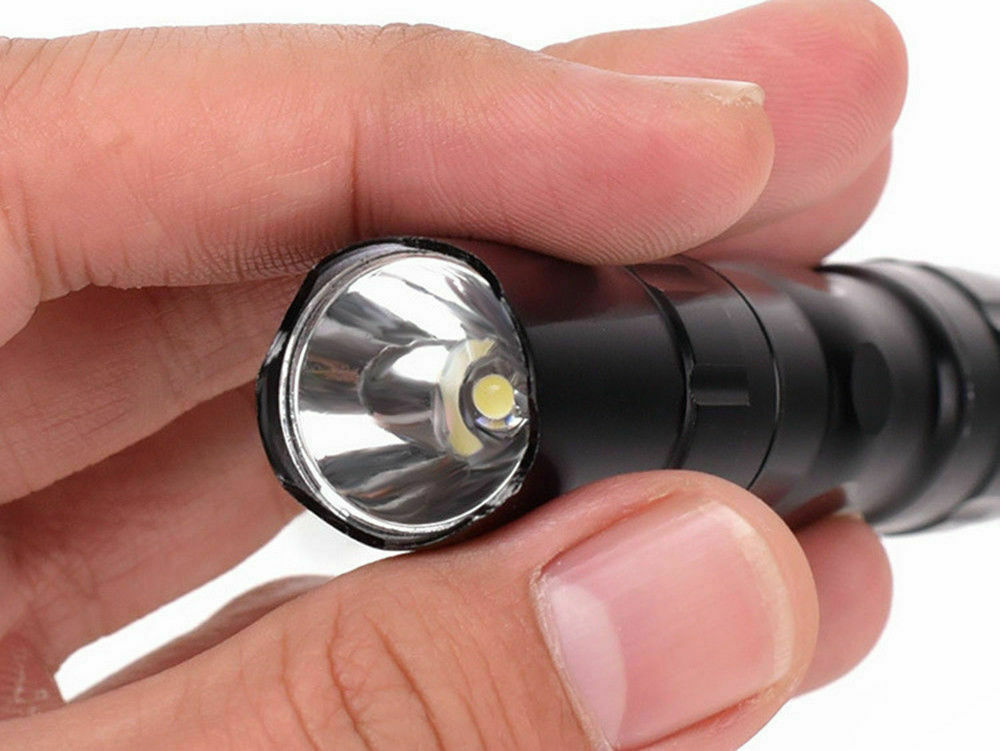 Đèn Led Mini Cầm Tay Dùng Pin