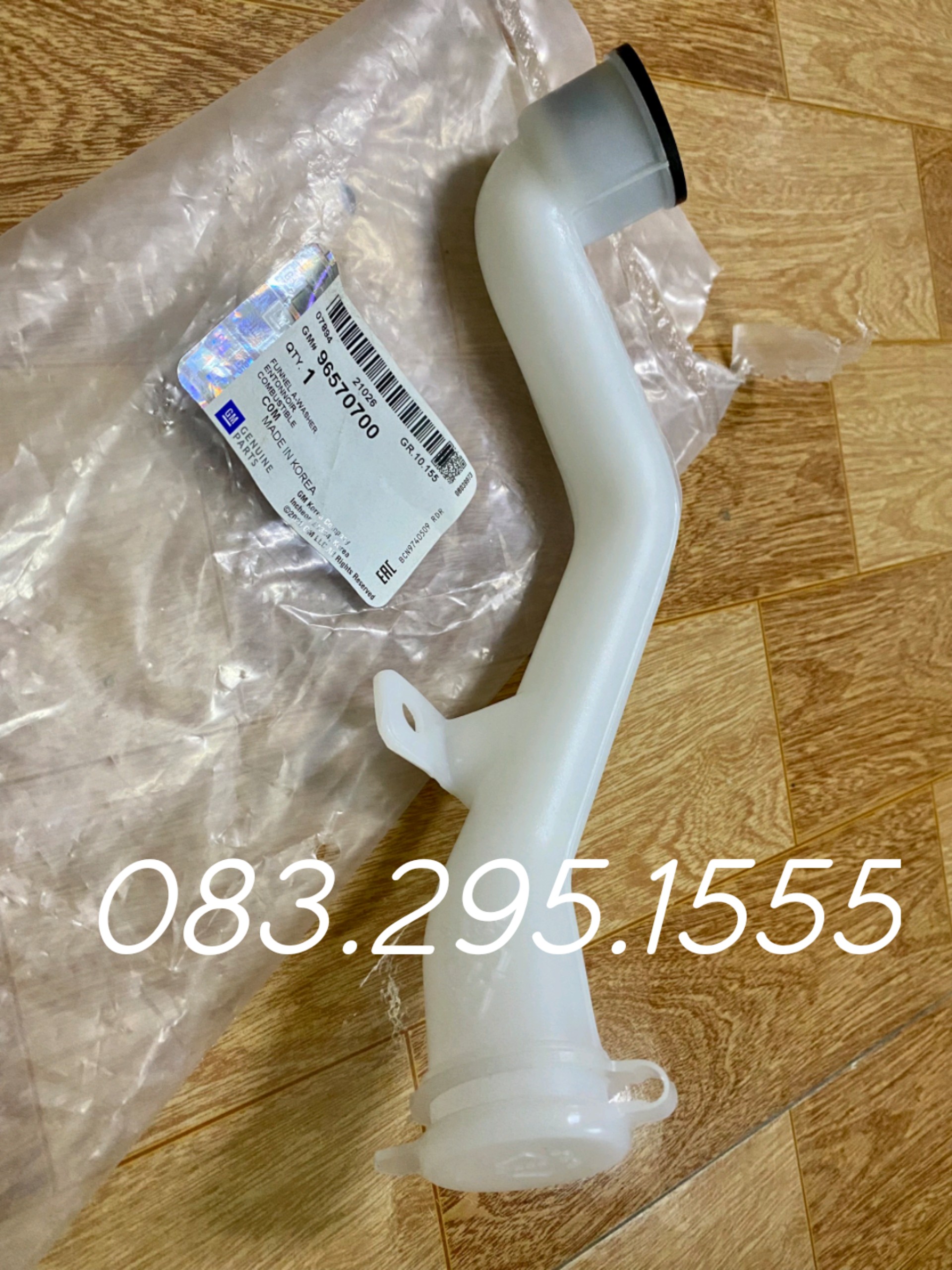 Cổ bình nước rửa kính Matiz 1 , Matiz 2 ( Xịn , đời 99 - 08 )