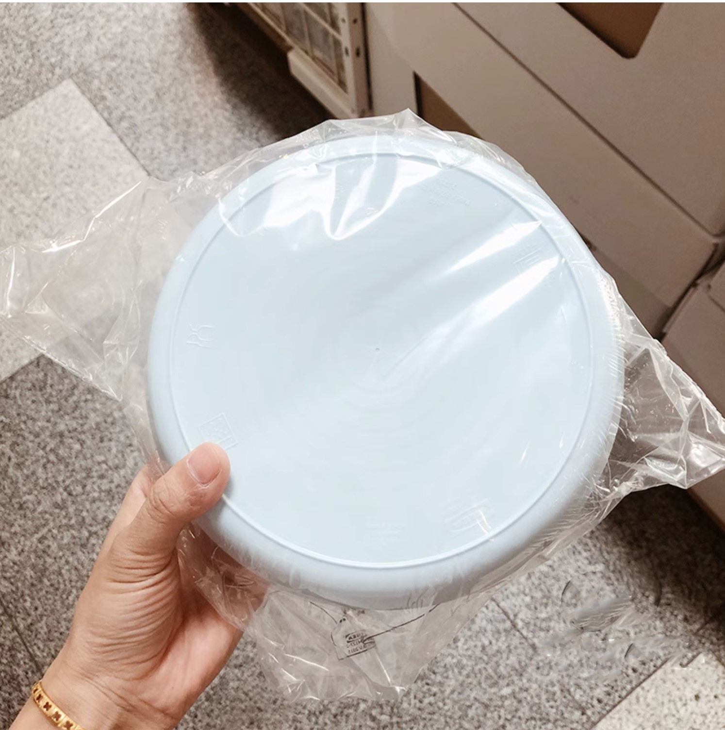 Bộ 6 đĩa nhựa ăn cho bé Kalas IKEA, thiết kế chống đổ, phù hợp cho trẻ sơ sinh và trẻ nhỏ.