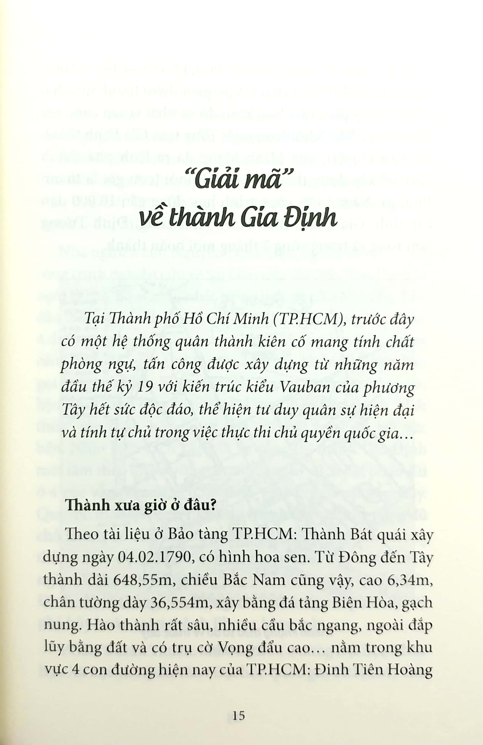Sách Fahasa - Loanh Quanh Sài Gòn