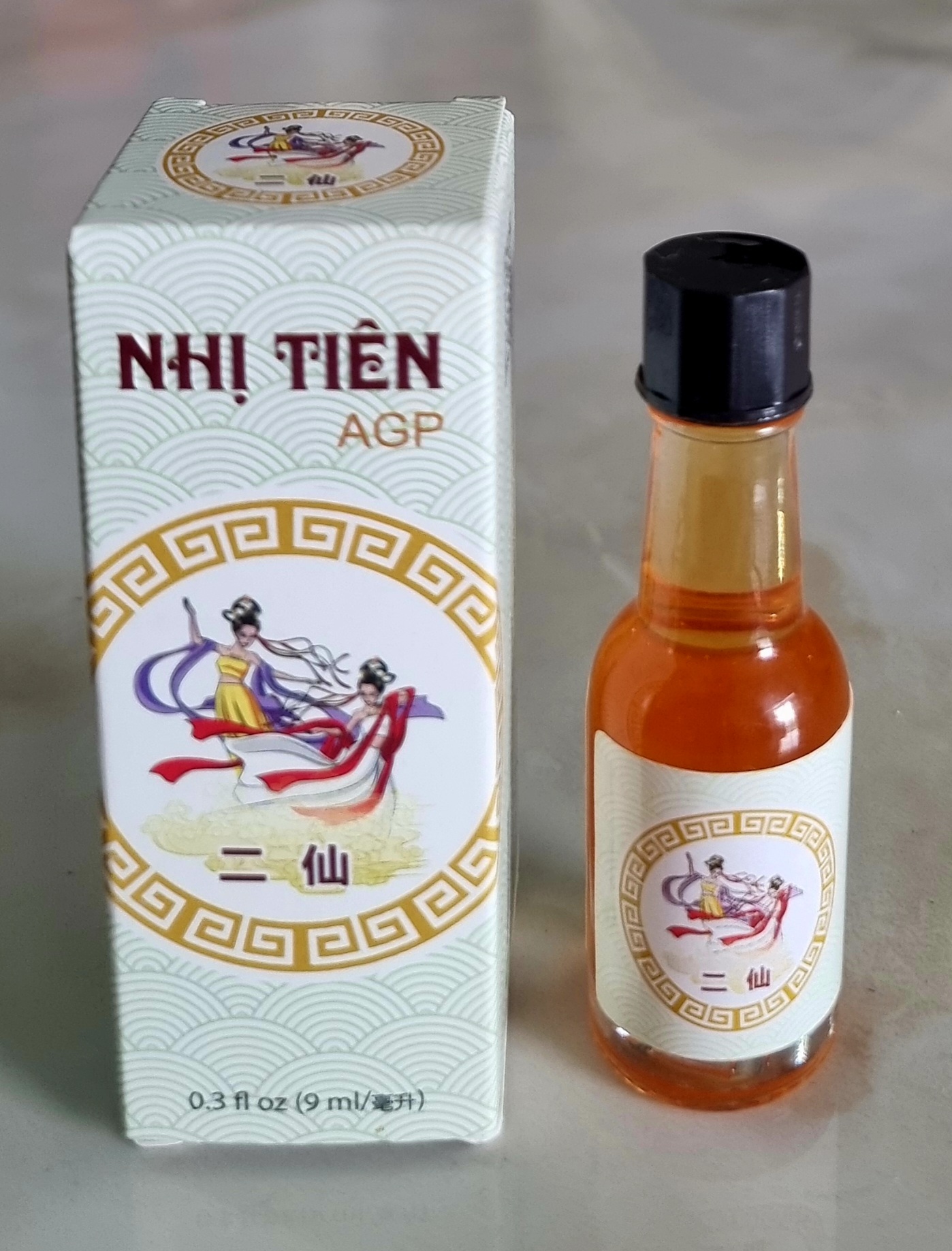 DẦU GIÓ NHỊ TIÊN (DẦU HOA TRÀ + TINH DẦU BẠC HÀ + TINH DẦU NGẢI CỨU)