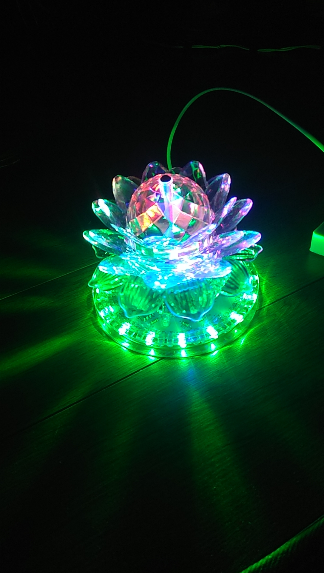 [HCM]Đèn Led Bông Sen Quay 7 Màu  ShopAnhThu