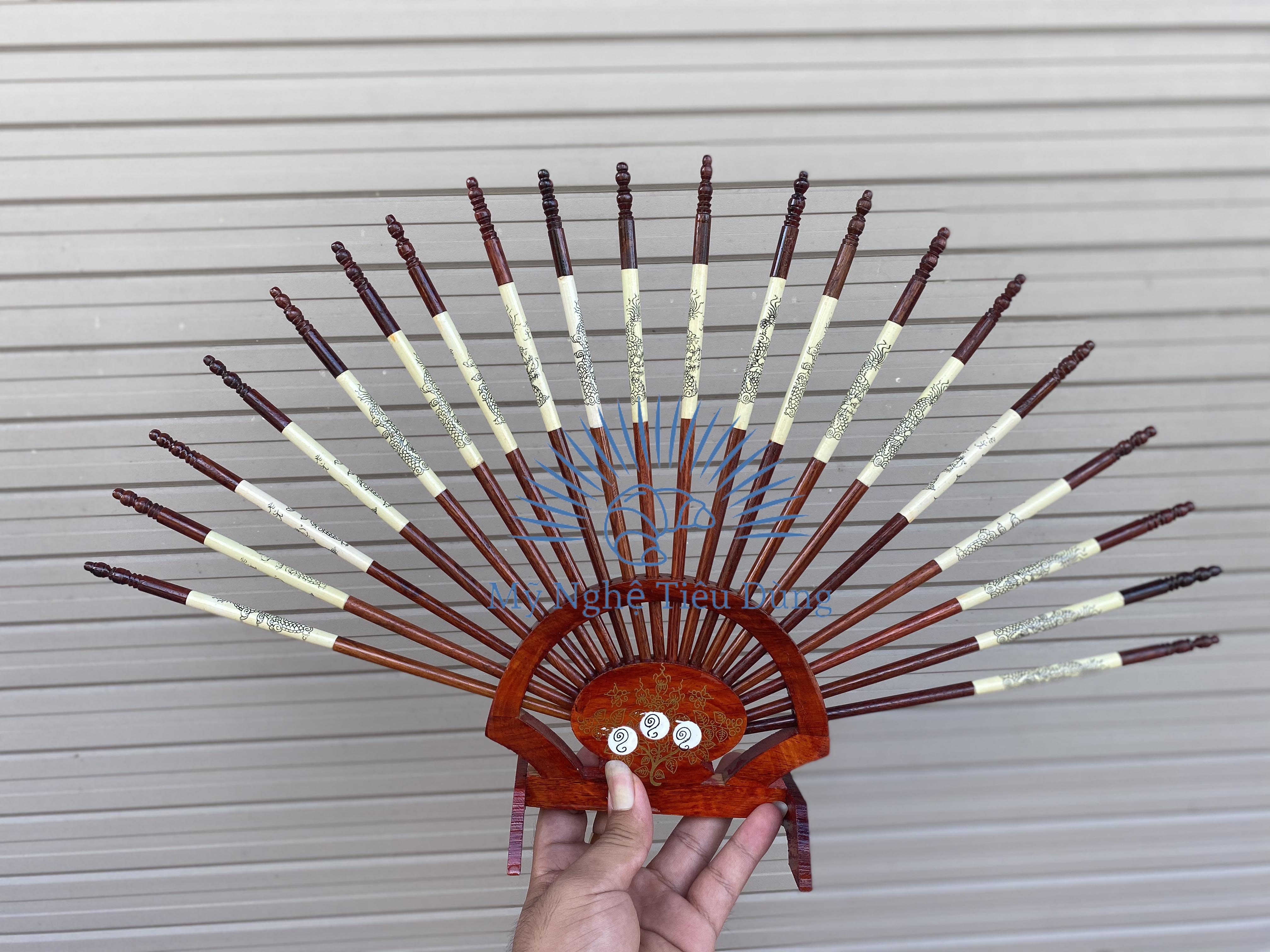 Bộ giá đũa dáng quạt trang trí gian thờ đẹp 10 đôi đũa