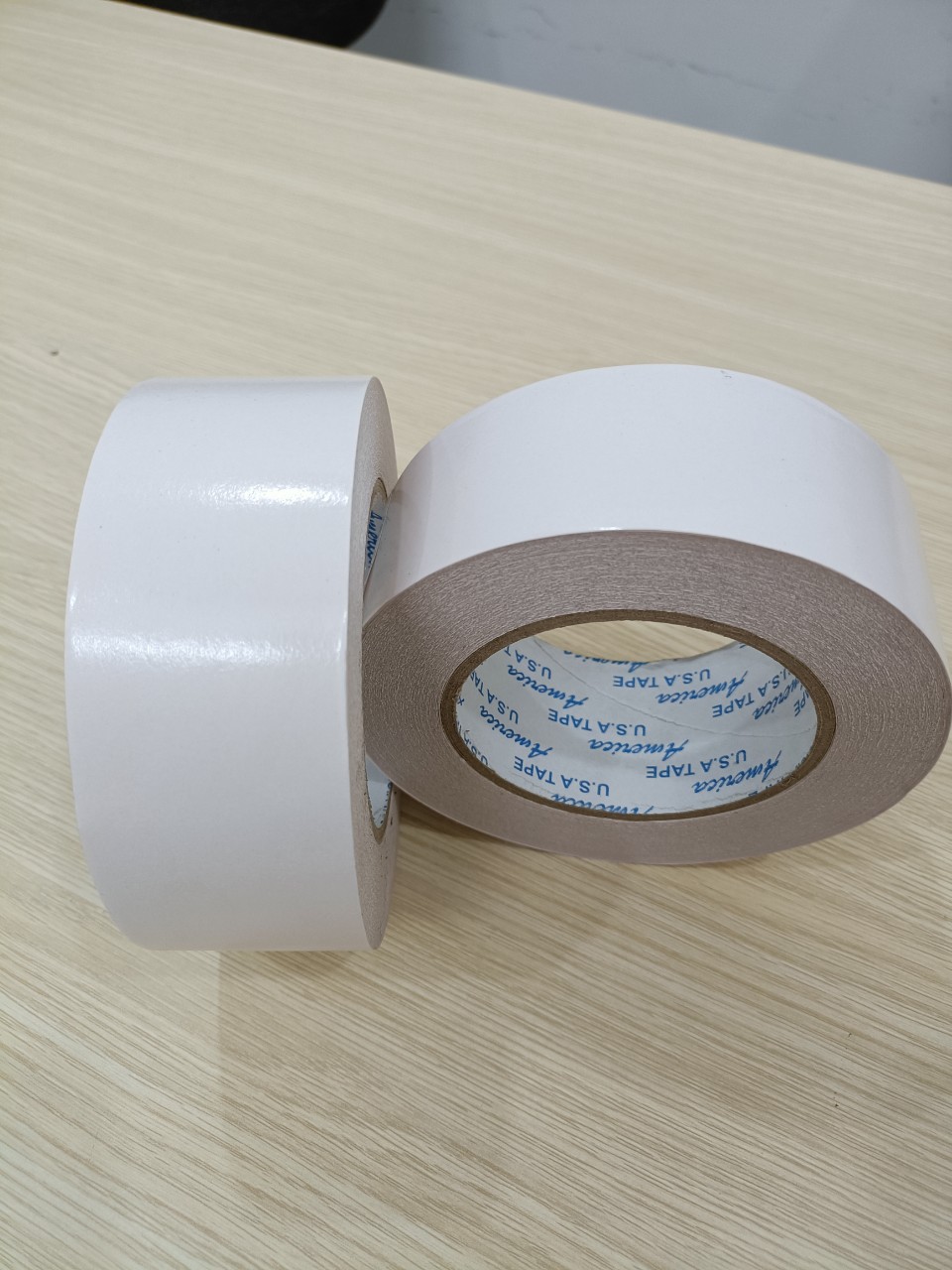 1 cuộn Băng keo 2 mặt trắng 48mm x 40m