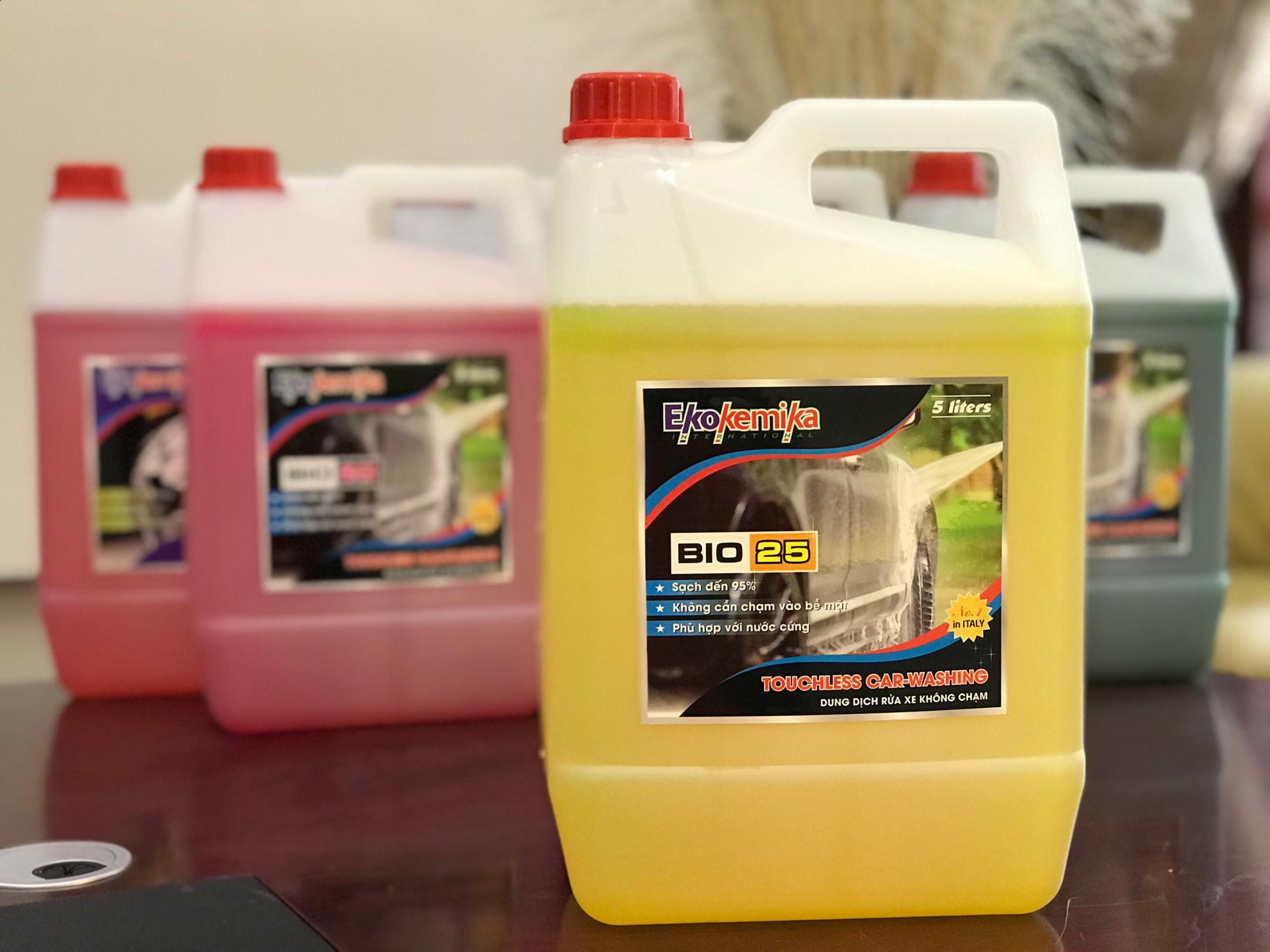 Dung Dịch Rửa Xe Không Chạm Ekokemika BIO 25 - 5L