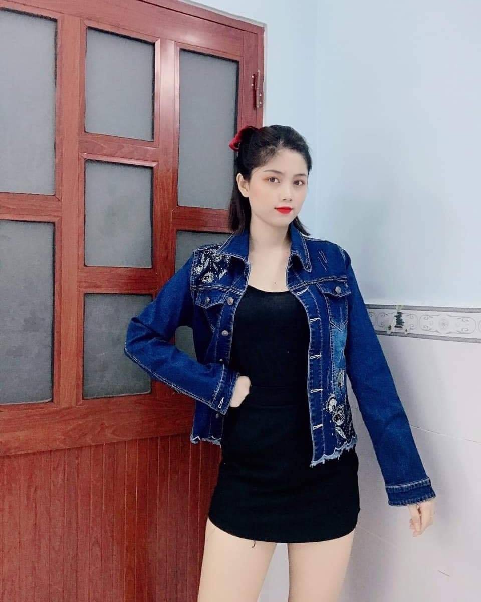 Áo khoác jean nữ hàng co giãn thêu hoa lai gợn sóng hàng cao cấp