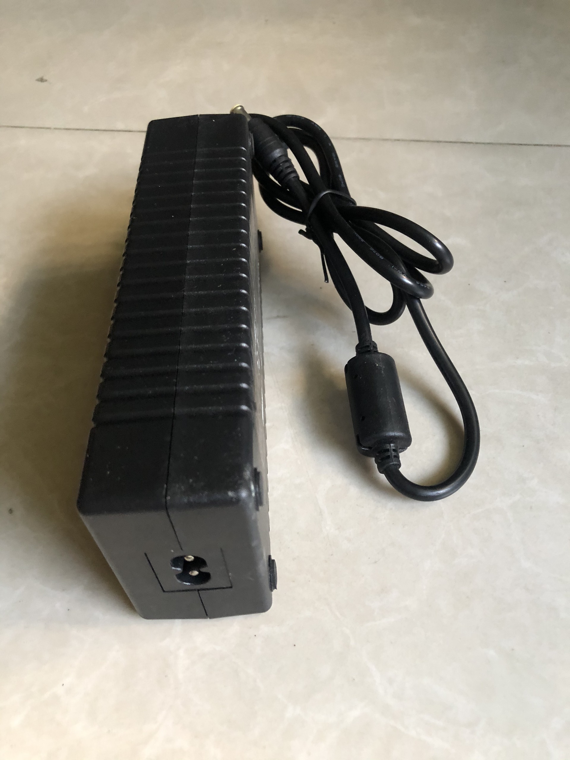 Nguồn Adapter Cho Ti Vi SONY 6.2A /120W