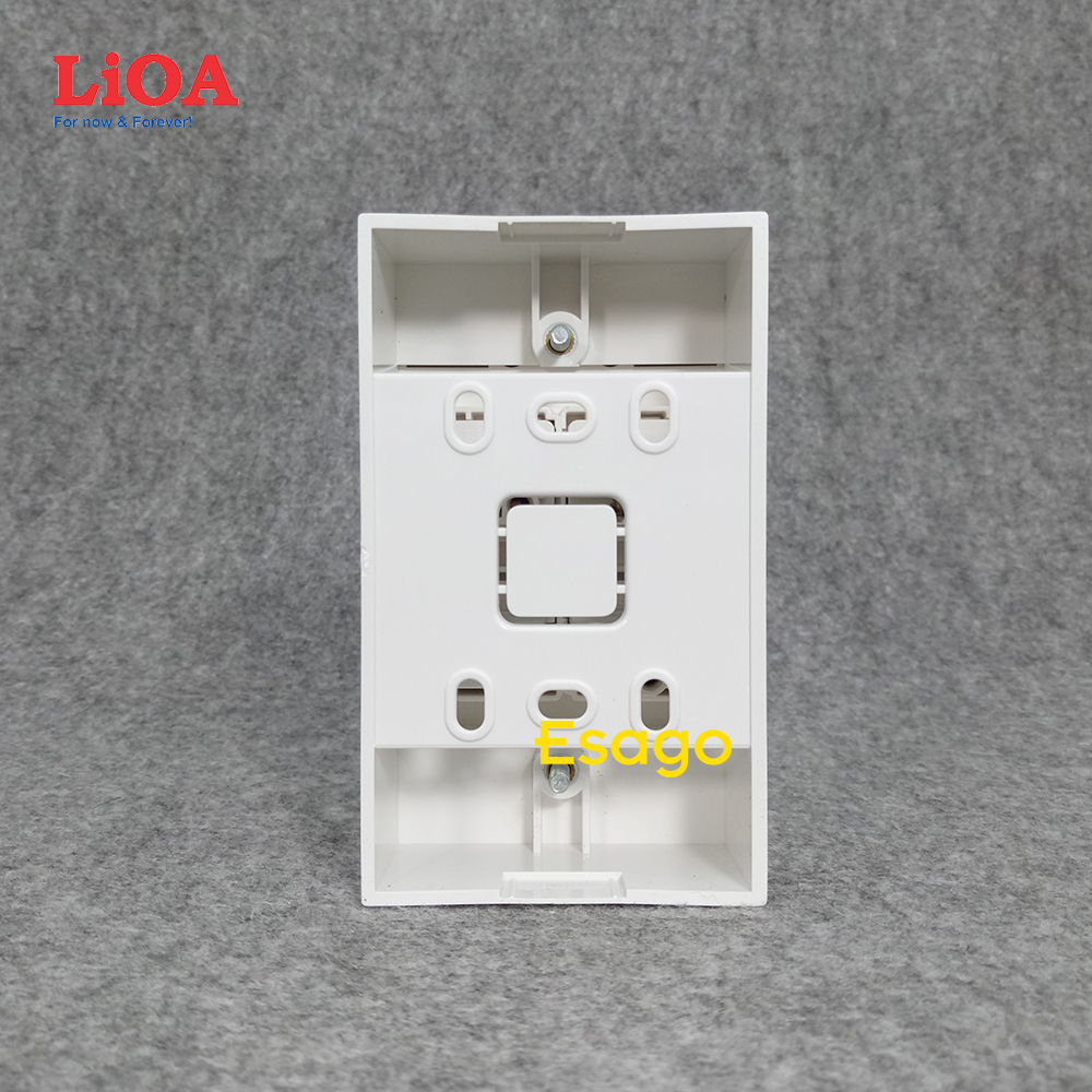 Combo 4 công tắc điện 1 chiều + mặt lỗ vuông LiOA + Đế nổi