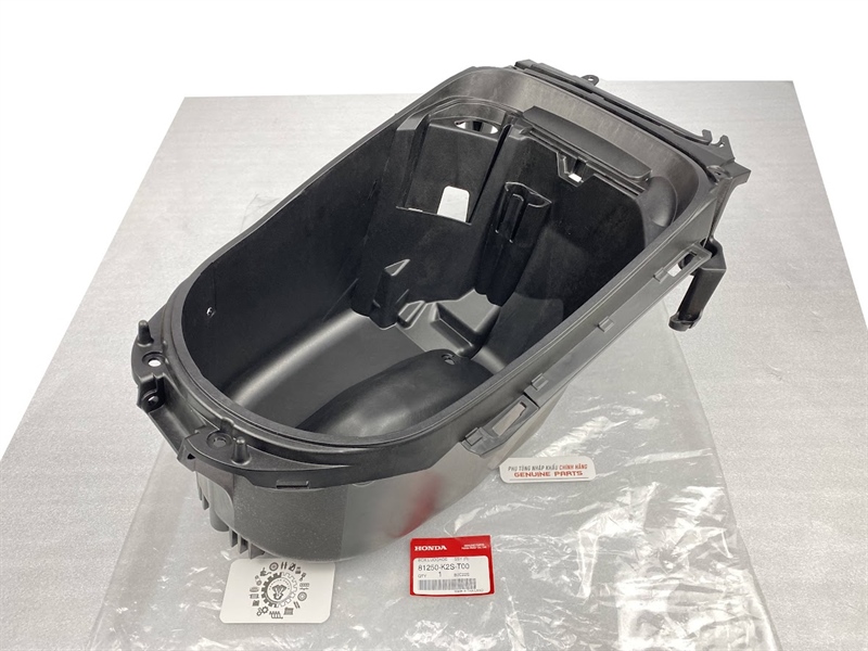 Hộc cốp yên vario click 160 2022 chính hãng honda, thùng hành lý 81250-k2s-t00