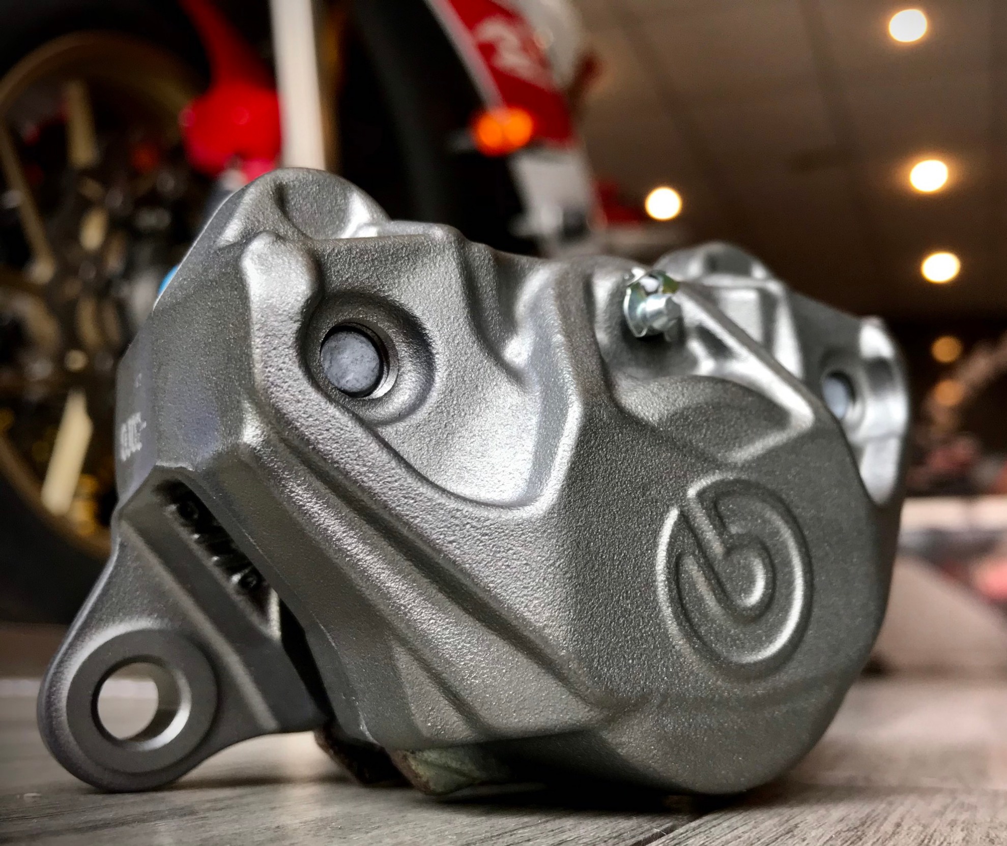 [Motoworld Phân Phối] Heo Brembo 2Pis Đối Xứng (Màu Bạc)