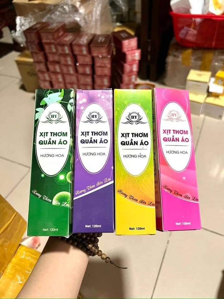 Xịt thơm quần áo