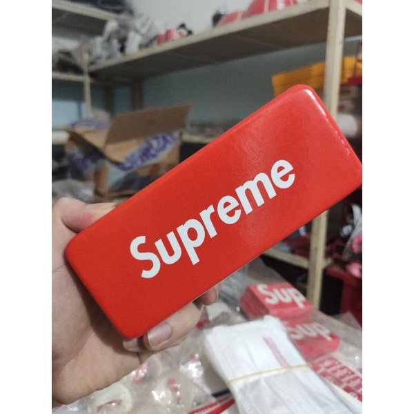 Hộp đựng bút (hộp đựng kính) Supreme