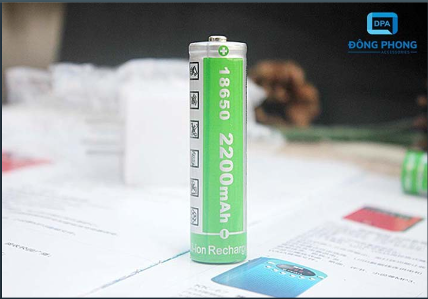 Bộ 2 pin sạc 3.7V 18650