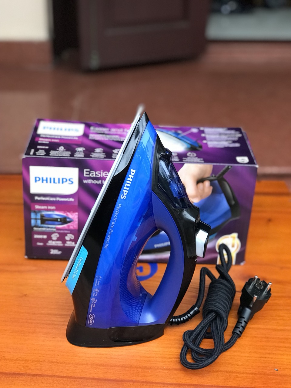 Bàn ủi Philips GC3920