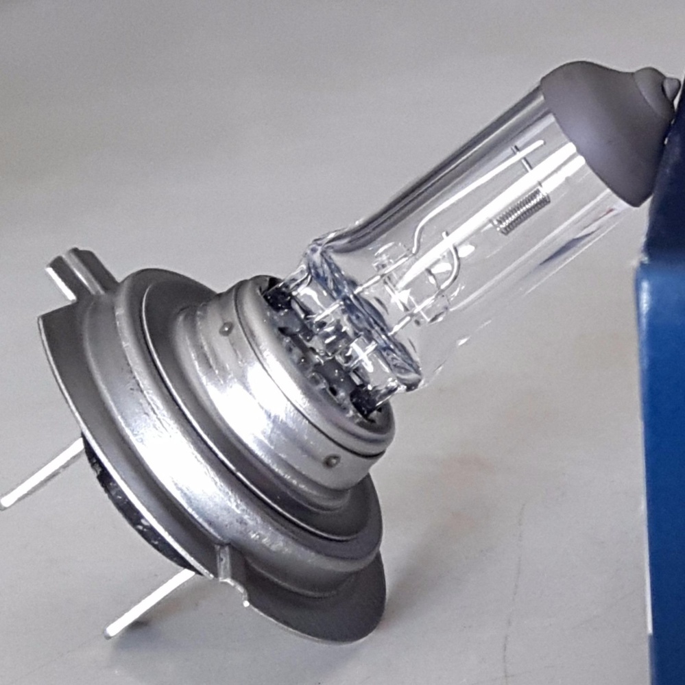 1 Bóng Đèn BOSCH H7 - 12V 55W - Made in Korea.
