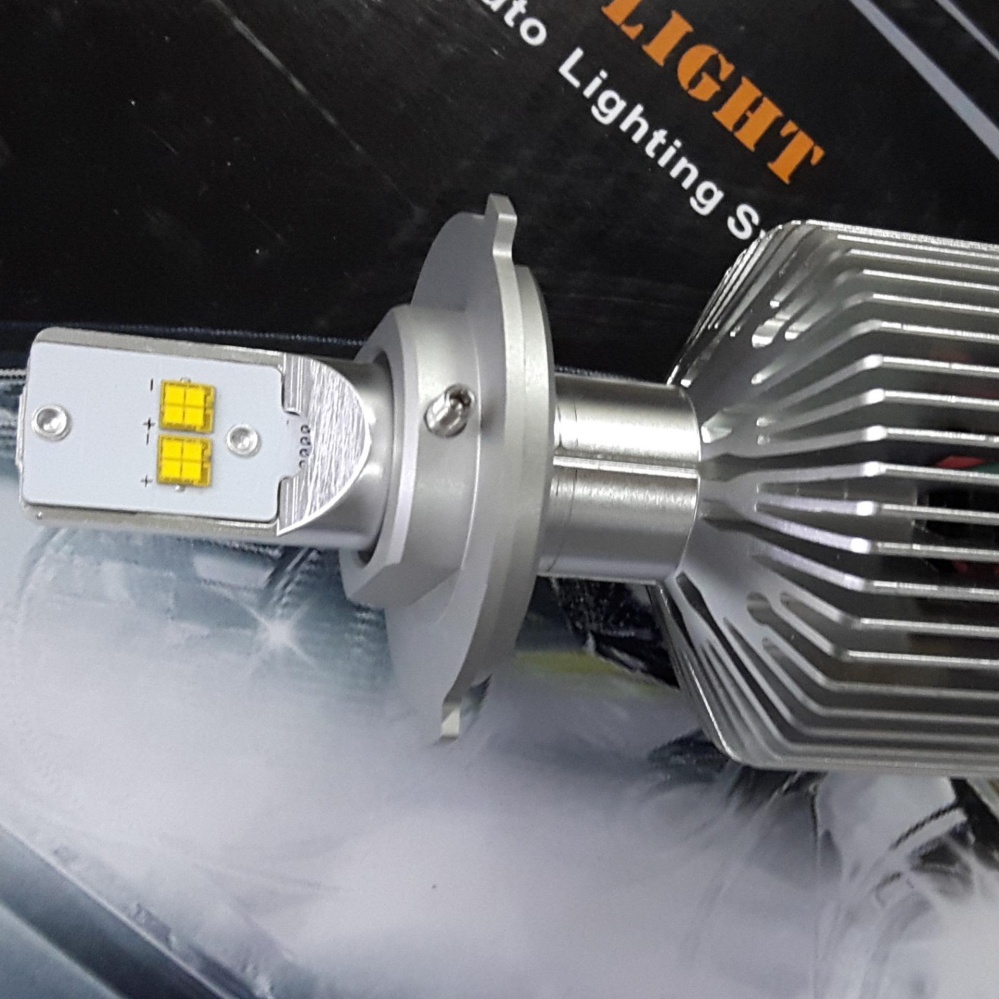 [BOSCH_Version 2018] Chân H4 - 01 Bóng đèn Led siêu sáng Lumileds (Màu Vàng Nắng - 4000 Kelvin).