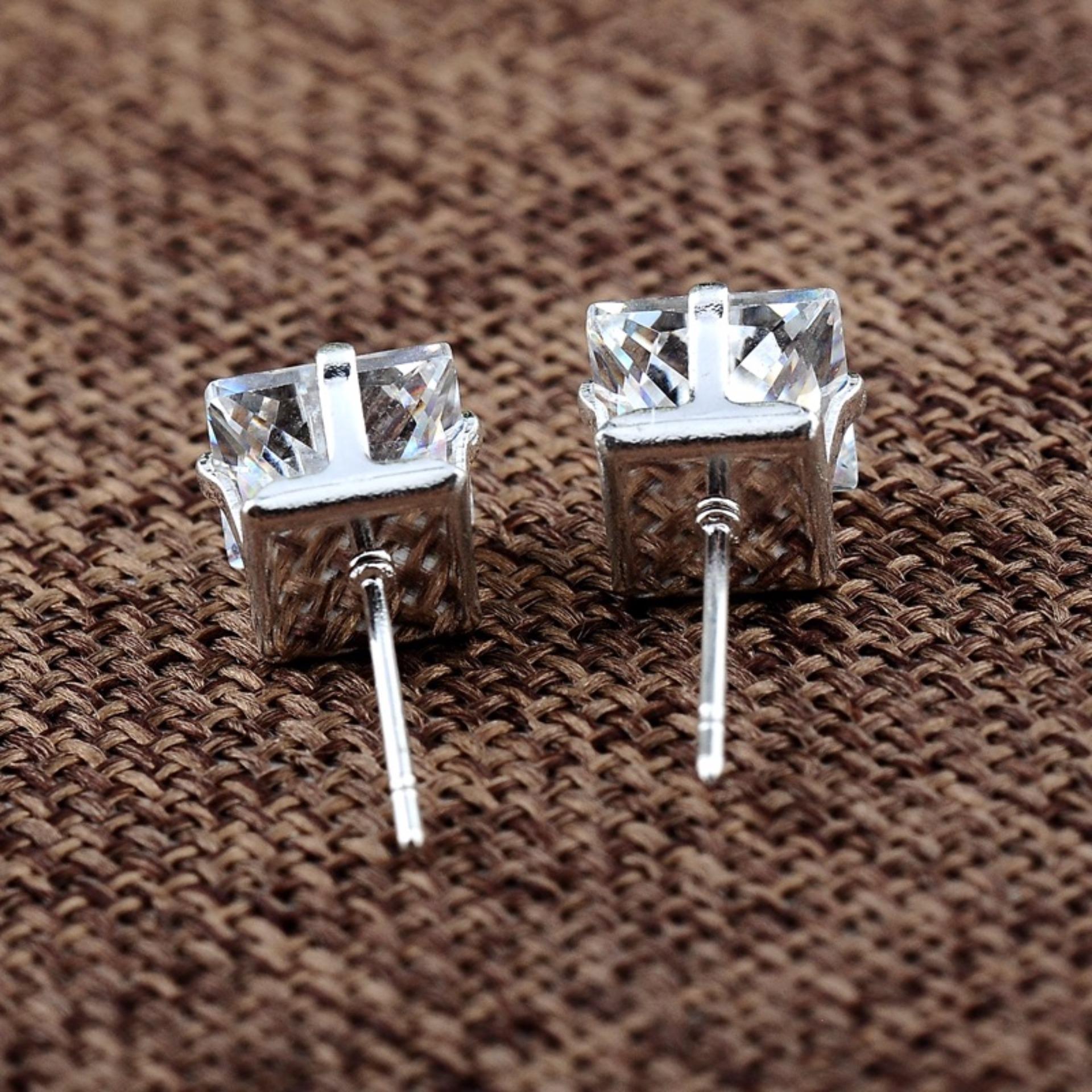 [HCM]Bộ 2 bông tai Hàn Quốc 4mm BT91 (Màu bạc hột trắng)