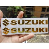 Bộ 2 miếng dán nổi chữ Suzuki