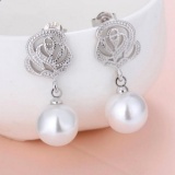 Bông tai nữ dáng dài bông hồng ngọc trai HHN-BT003