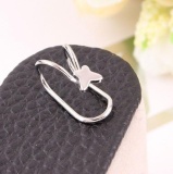 Bông tai nữ (Khuyên tai) đeo vành hình bướm xinh mầu bạc (BT38)