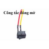 Công tắc đèn, công tắc chữ nhật màu đen đóng mở điều khiển thiết bị trên xe