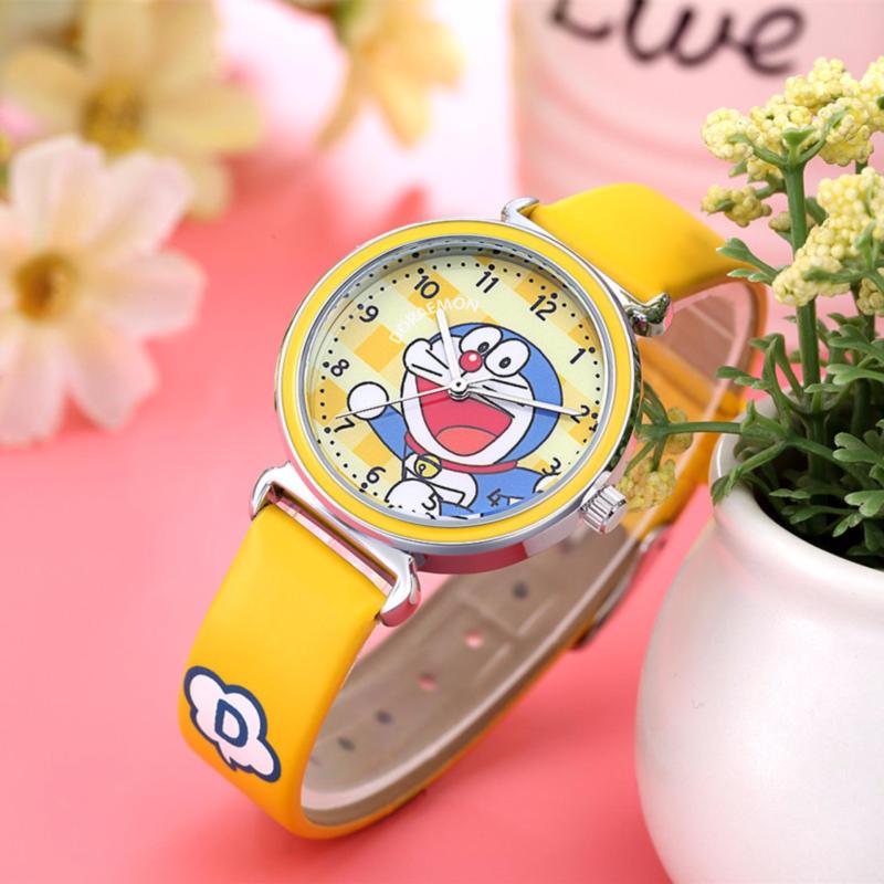 Đồng hồ trẻ em W08-V màu vàng giá tốt bán chạy