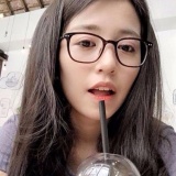 Kính mắt vuông gọng nhựa