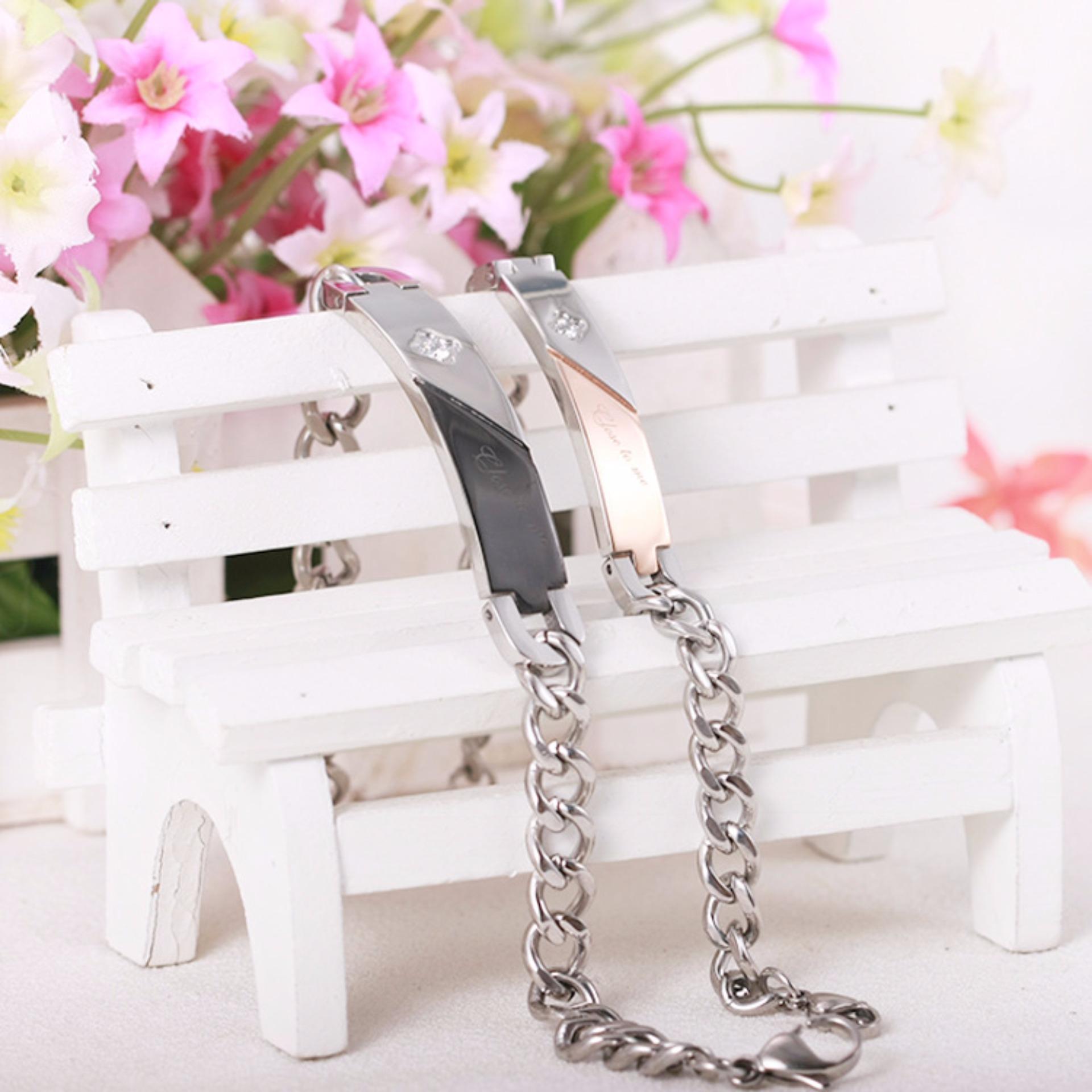 Lắc tay cặp Cloce to me LTC01 (1 đồng, 1 đen)