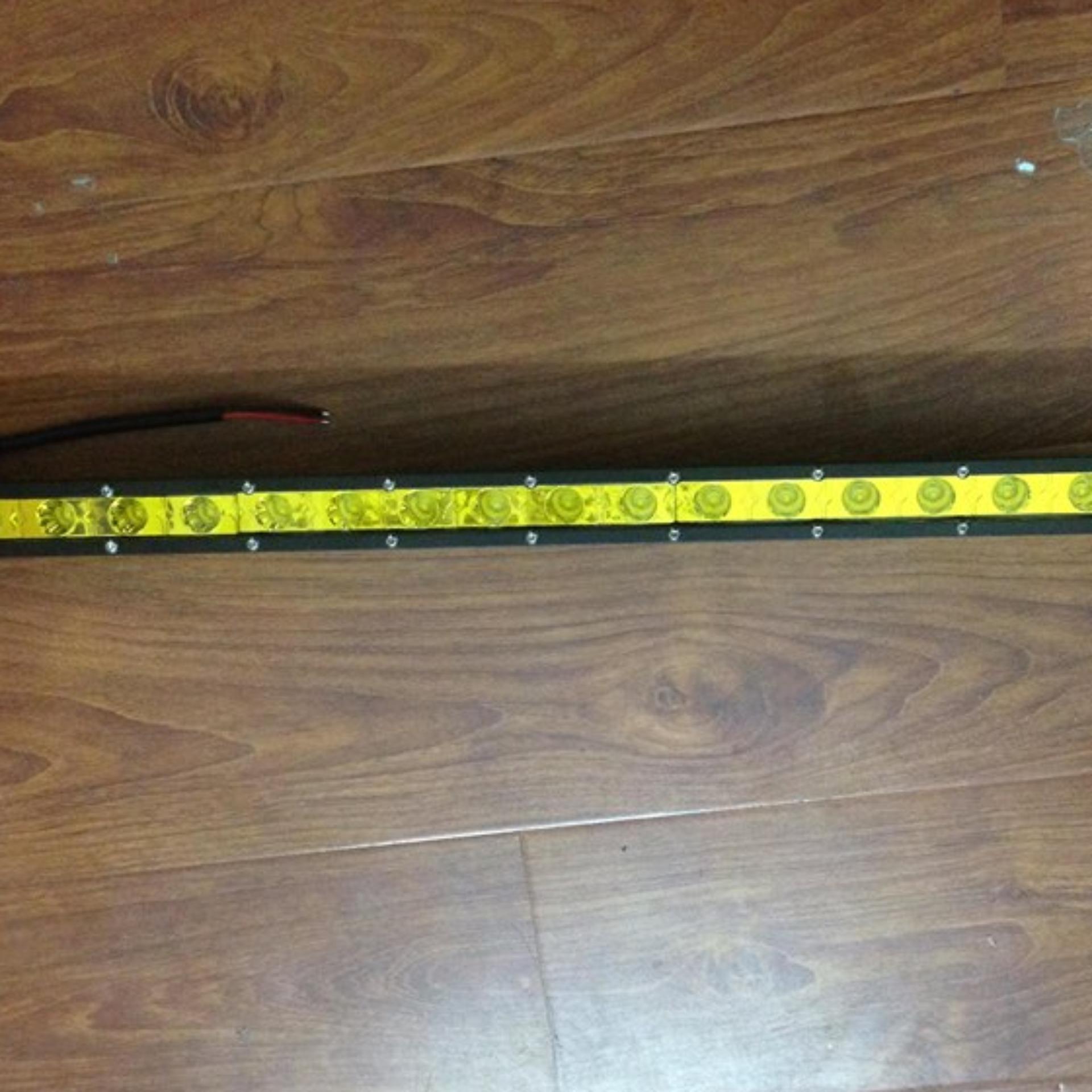 Led bar trợ sáng 1 hàng 65 cm - Ánh sáng vàng ( 1 chiếc)