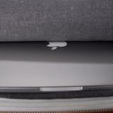 Túi bảo vệ Laptop Macbook 13 inch họa tiết chấm bi trắng (Xanh lá)