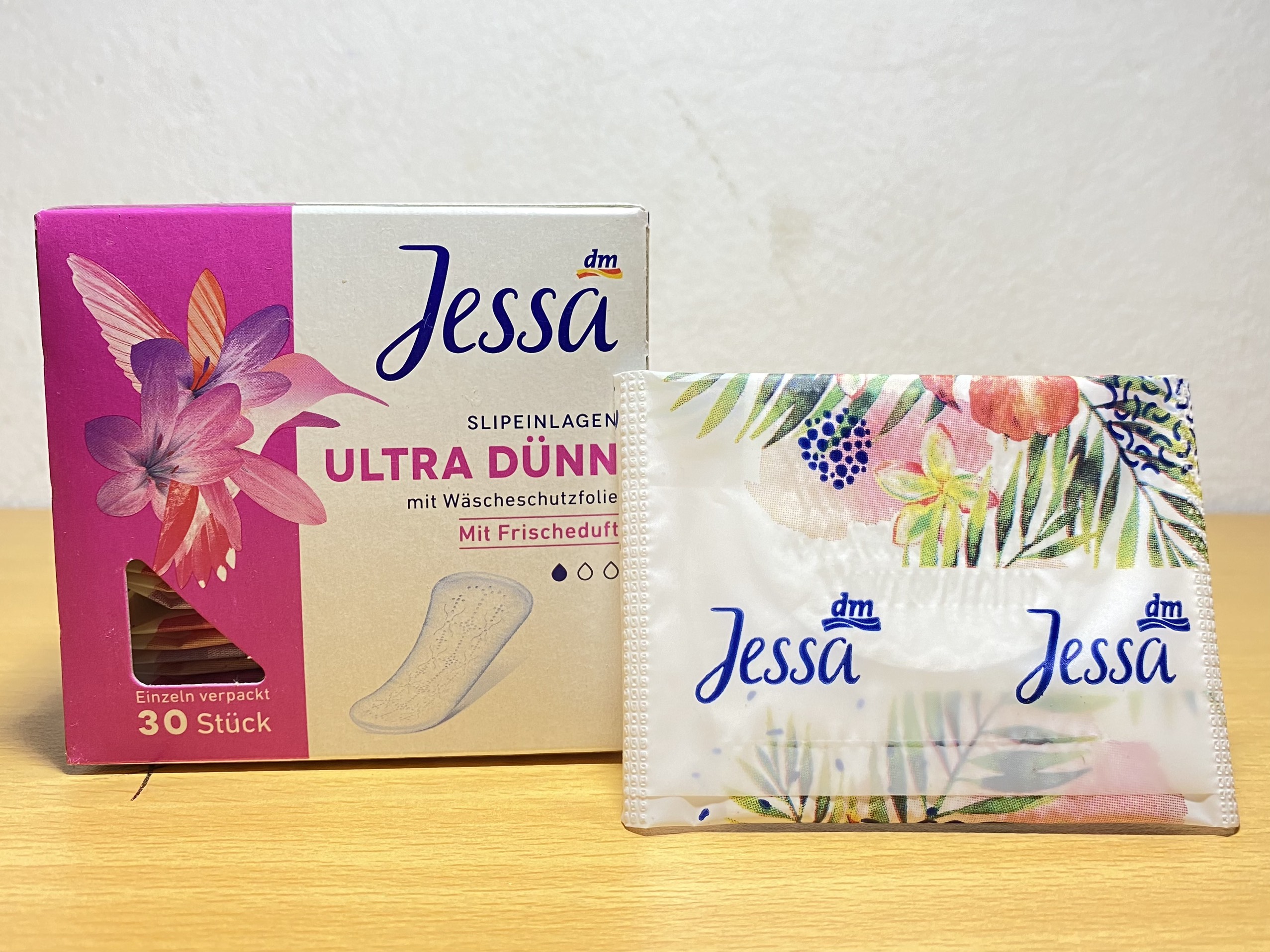 TAMPON BĂNG VỆ SINH DẠNG NÚT Jessa - Đức