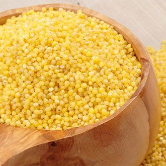 Hạt kê vàng đã tách vỏ hũ 500g .