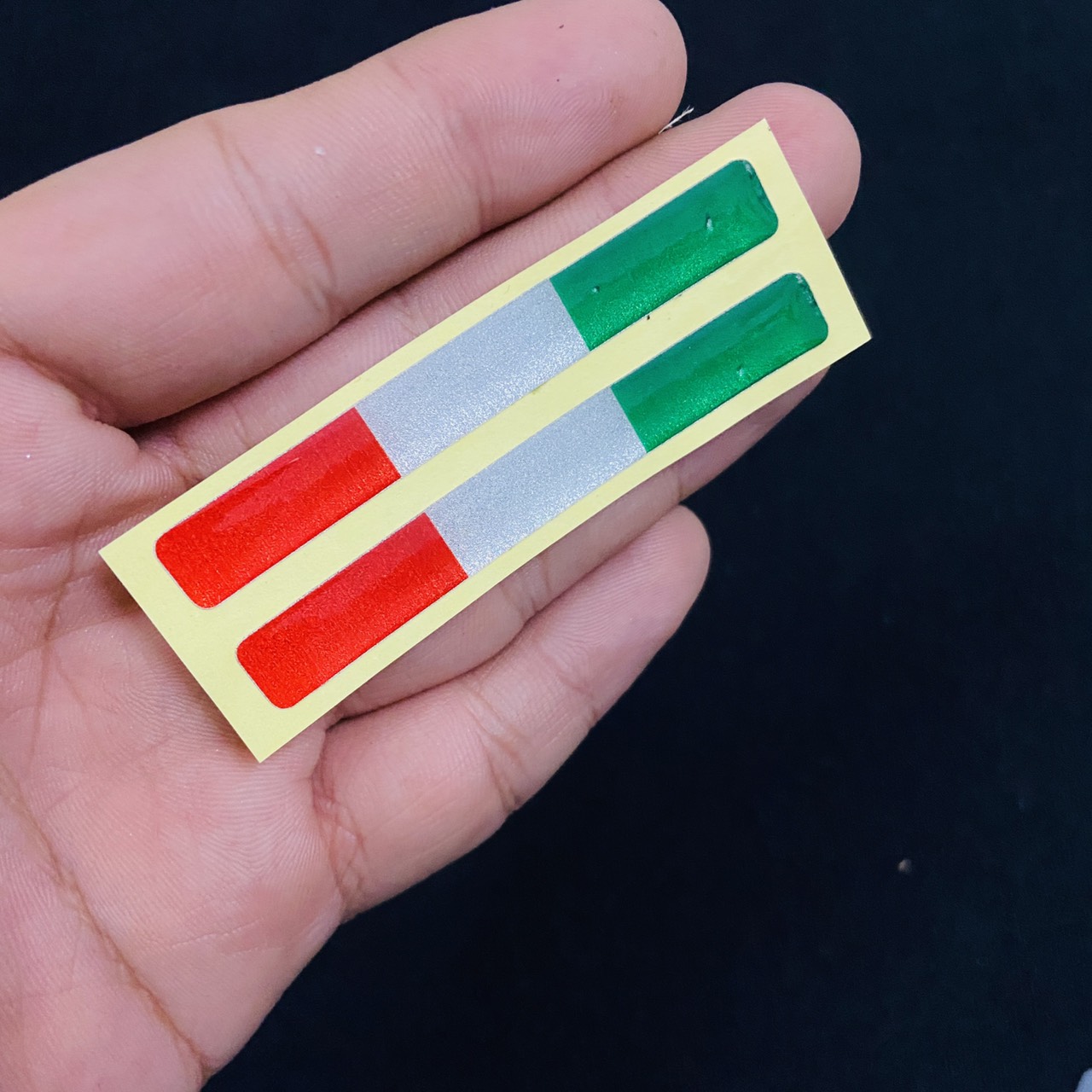 Cặp Tem Decal Logo Cờ Ý - Italia Nổi Phản Quang Dùng Để Trang Trí Xe Máy, Laptop, Điện Thoại, Nón Bảo Hiểm...Đồ Chơi Xe Máy Giá Sỉ, Rẻ Hàng Mới 100%