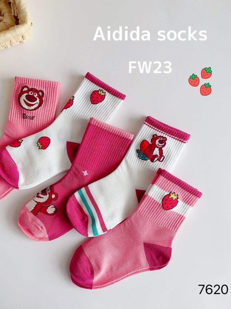 [HCM]Set 5 đôi tất cotton cao cổ hót bé 1-12 tuổi - Tất lotso