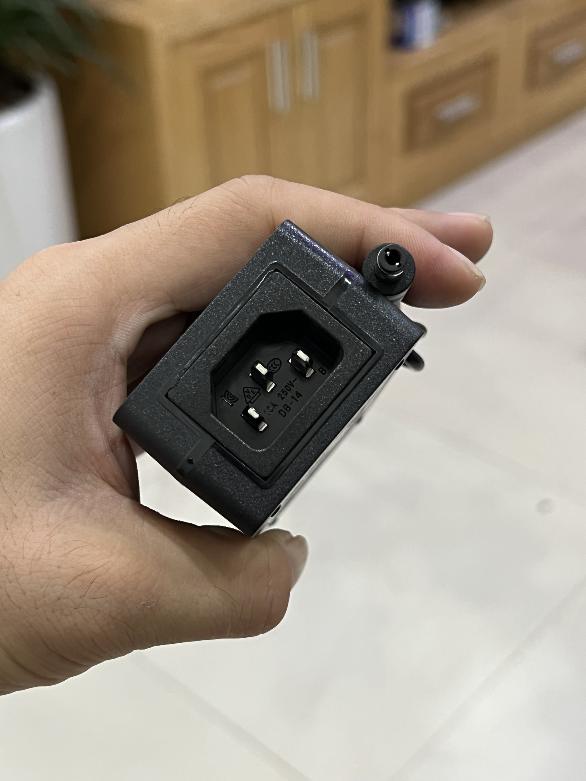 adaptor nguồn 24v 2.5a 60w loại tốt