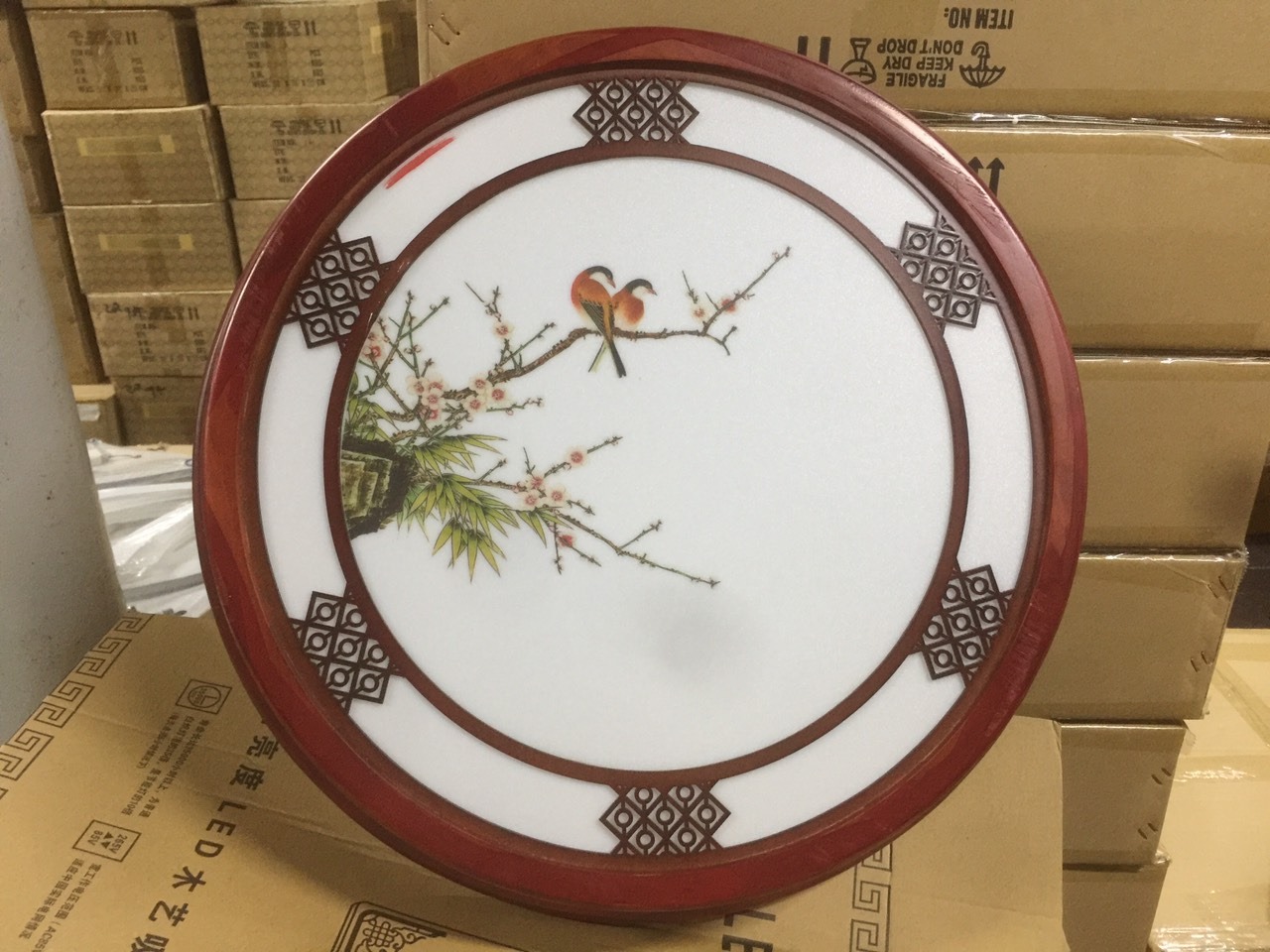 ĐÈN TRẦN ỐP GỖ 001- PHONG CÁCH TÂN CỔ ĐIỂN