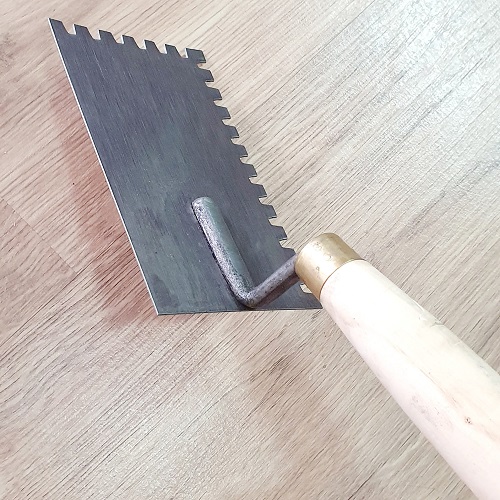 Bay Xây Tô Lưỡi Thép 9x165cm Tạo Rãnh Răng Cưa Vuông 7x7x5mm Răng 2 Cạnh Góc ( Vòng INOX Hoặc thau)