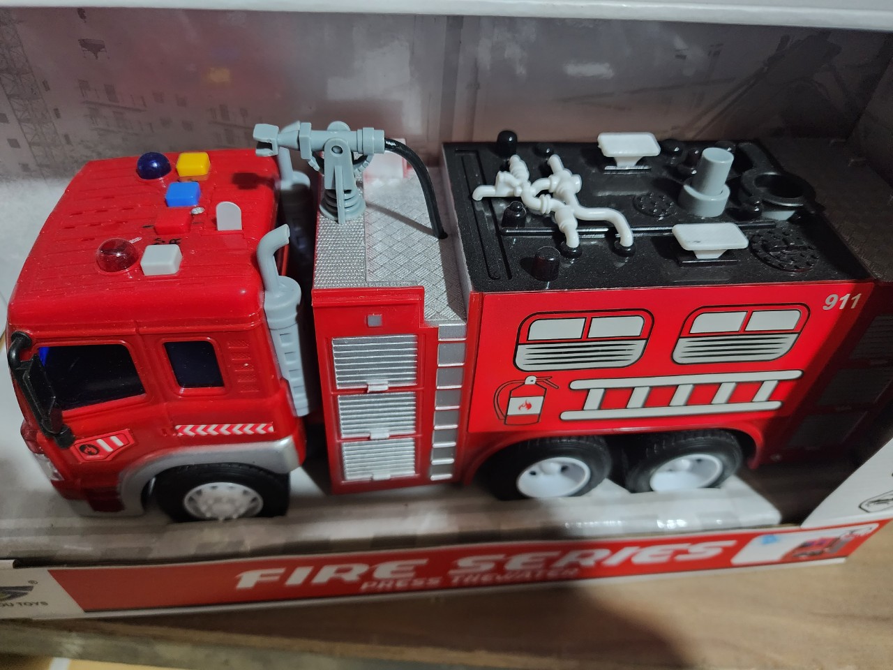 Xe cứu Hỏa phun nước  HUNTERSON TOYS