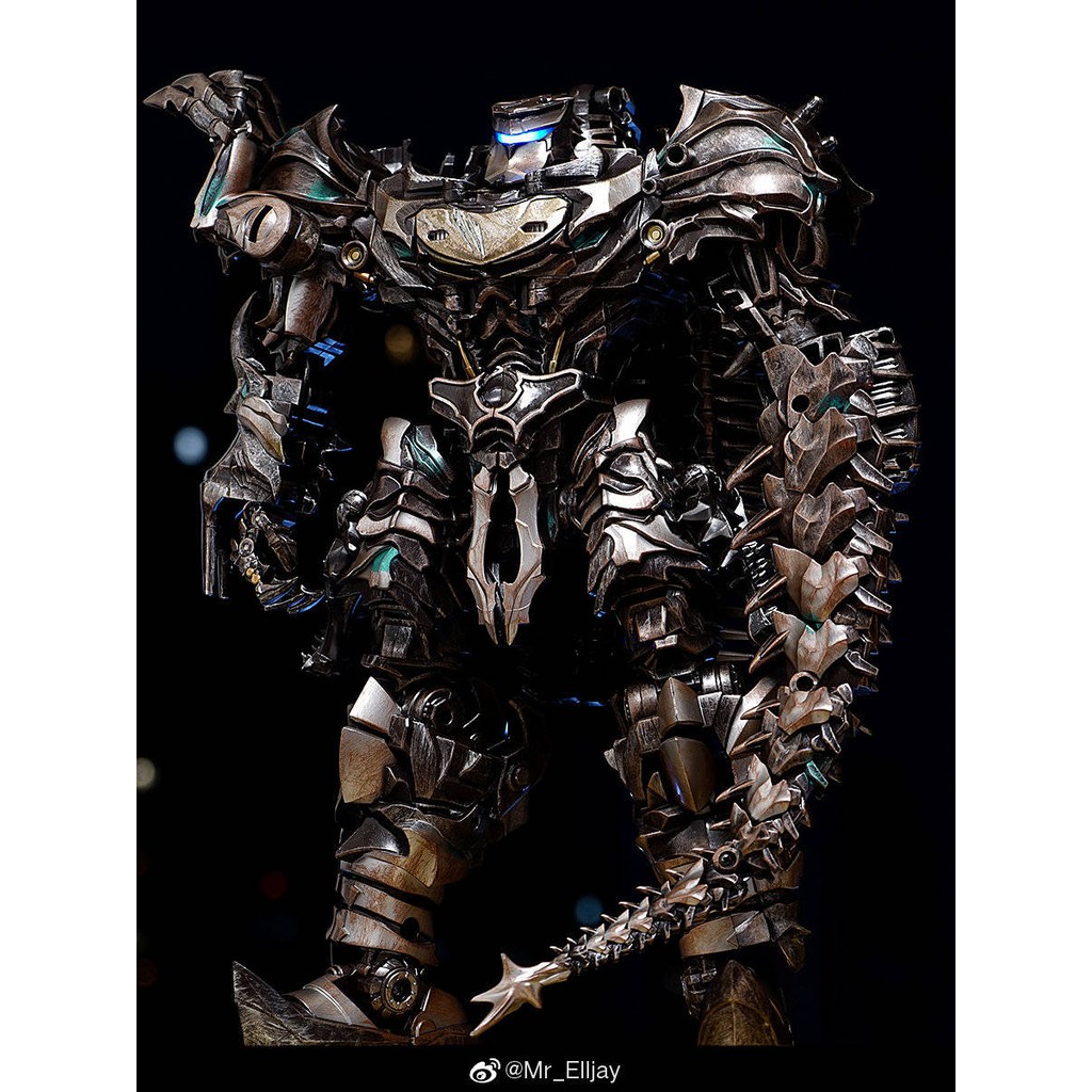 Mô hình robot transformers AM01- LS11 Scorn (biến hình sang khủng long)