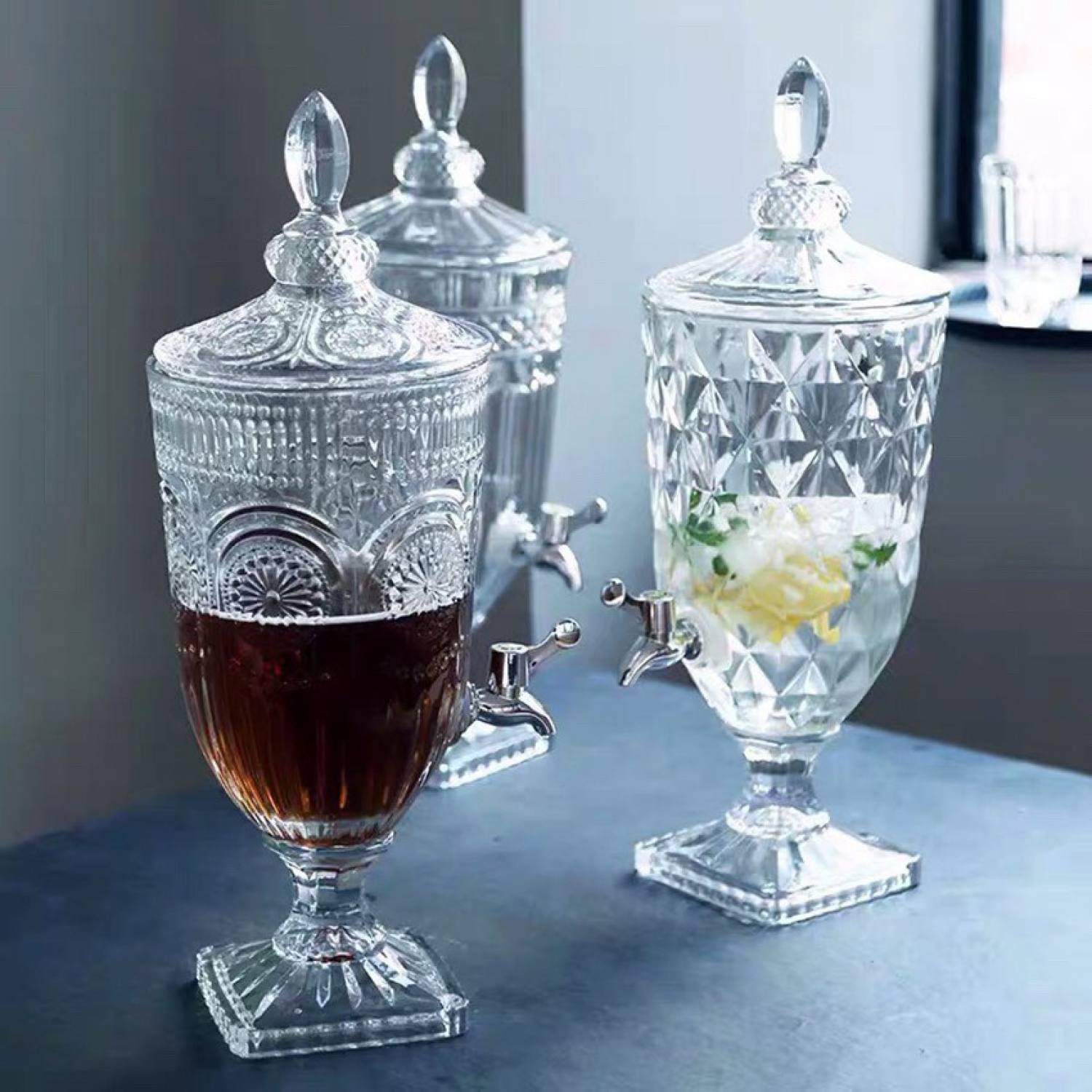 Bình thủy tinh đựng nước có vòi 2L