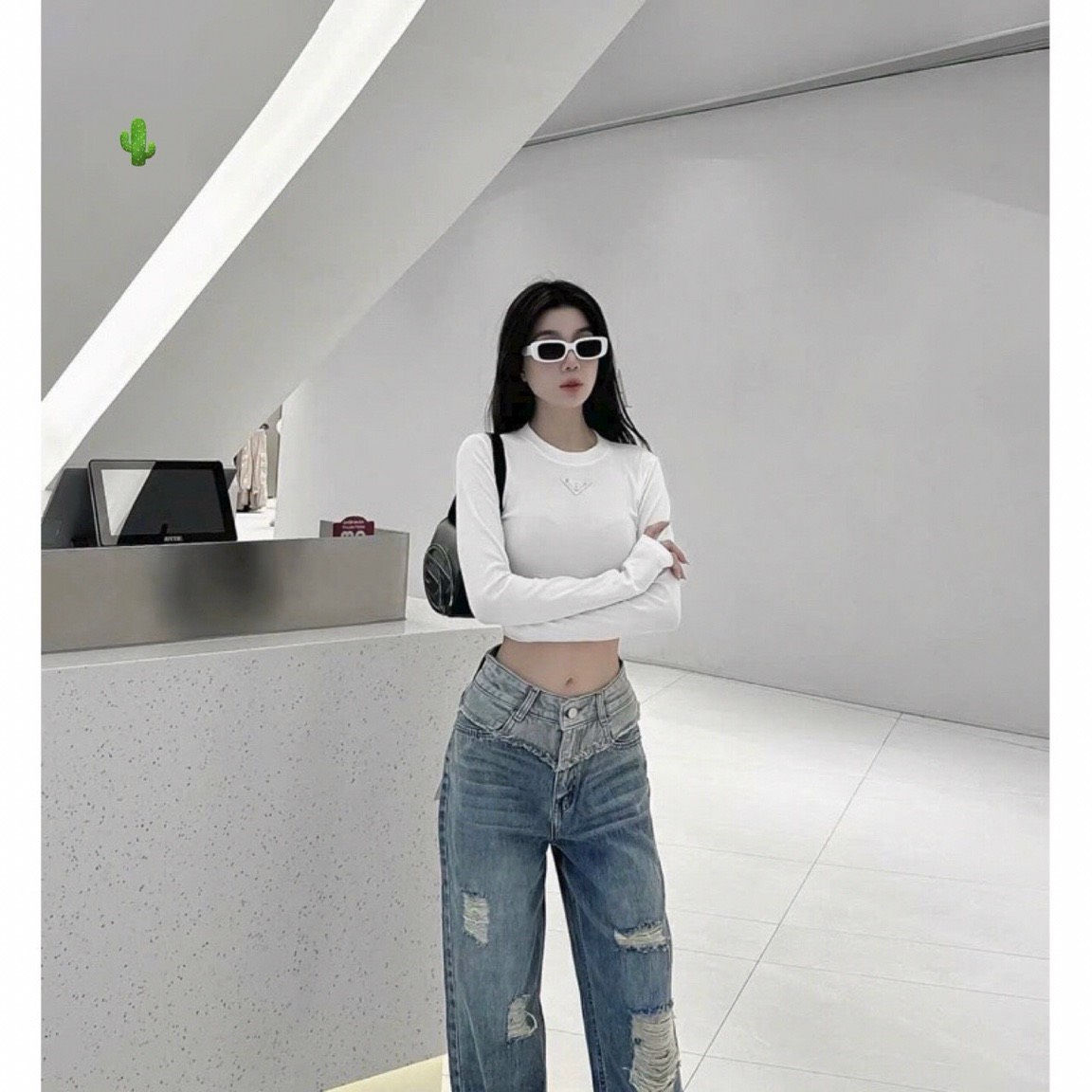Áo thun croptop tay dài ôm dáng siêu xinh