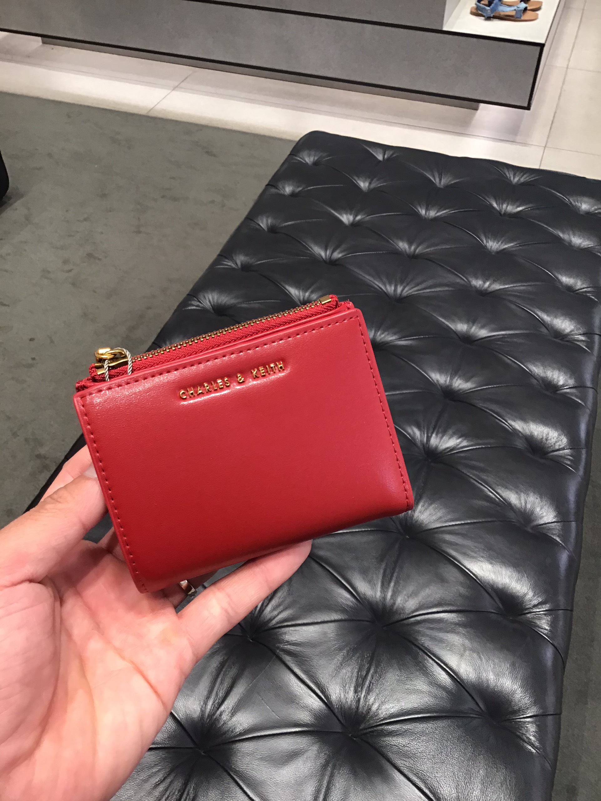 (Rẻ vô địch) Ví Auth CNK (Charles & Keith) chính hãng  hot 2021 fullbox 100%