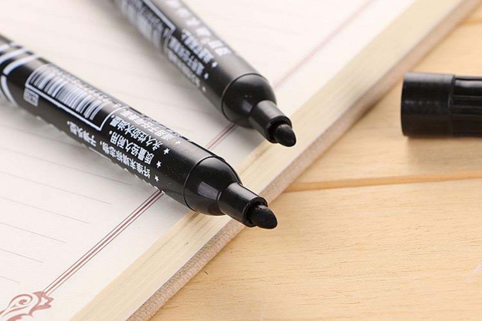 COMBO 2 BÚT LÔNG DẦU AOWA MÀU ĐEN